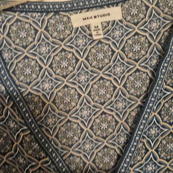 Max Studio Navy and White Patterned Blouse - Picture 2 of 5